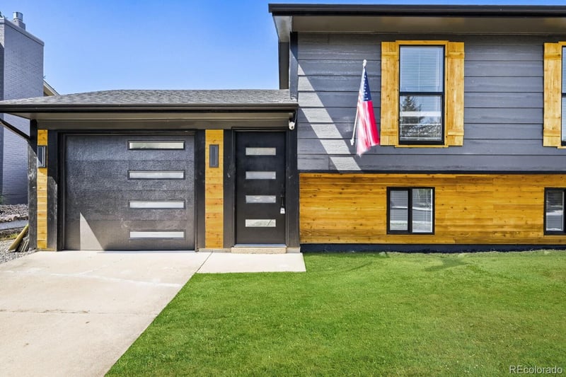 285 Vulcan St, Louisville, CO 80027