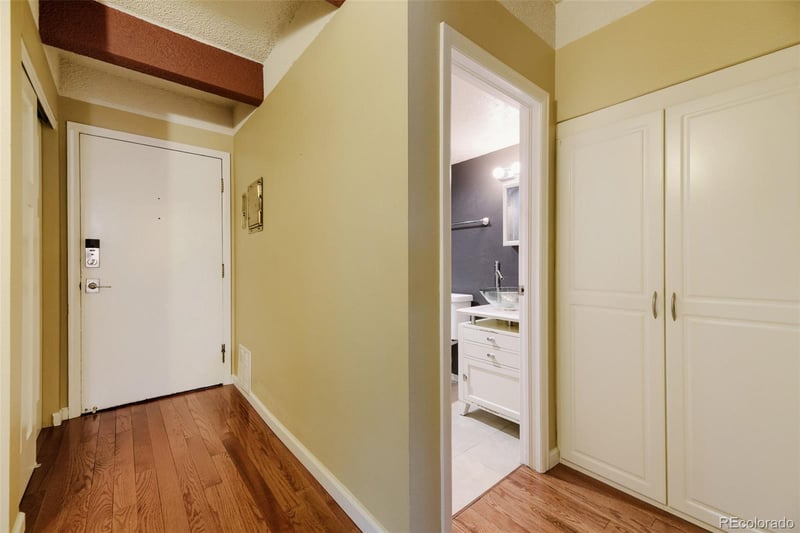 1175 Vine St #501, Denver, CO 80206