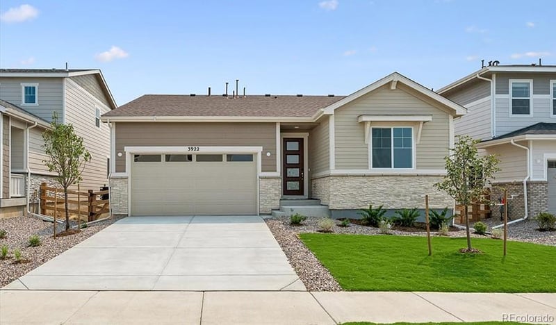 3922 N Haleyville St, Aurora, CO 80019