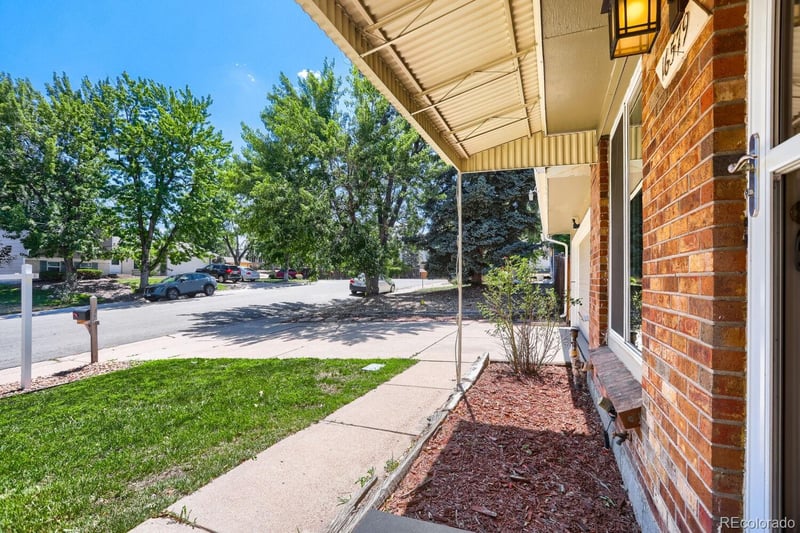 16579 Dickenson Pl, Aurora, CO 80013