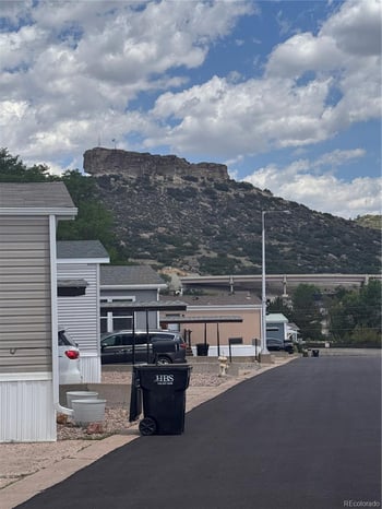 19 Darren St, Castle Rock, CO 80109