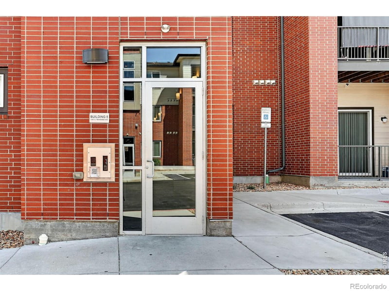 14351 Tennessee Ave #305, Aurora, CO 80012