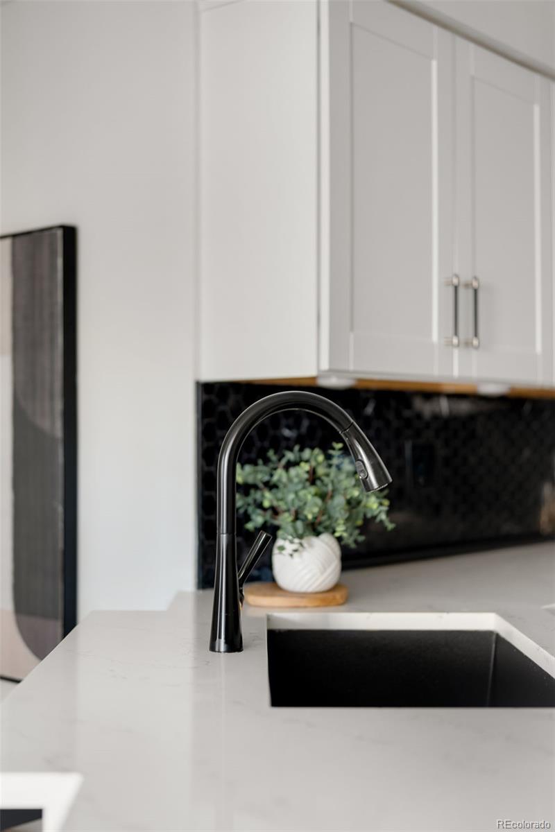 1000 1st Ave #107, Denver, CO 80218