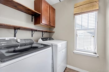 82 S Newbern Way, Aurora, CO 80018