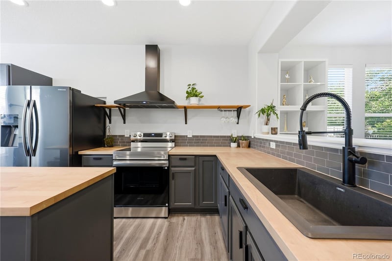 10699 Torrington Ln, Littleton, CO 80126