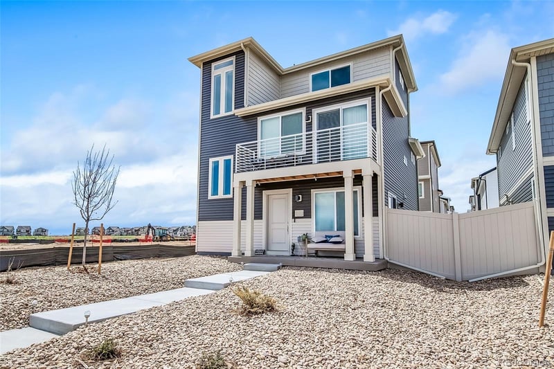 46562 Gold Prairie Dr, Bennett, CO 80102