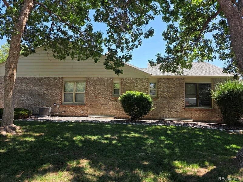 7582 Cove Cir, Littleton, CO 80122