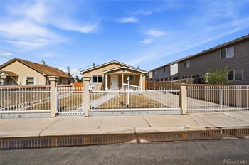 518 15th Avenue Ct, Greeley, CO 80631