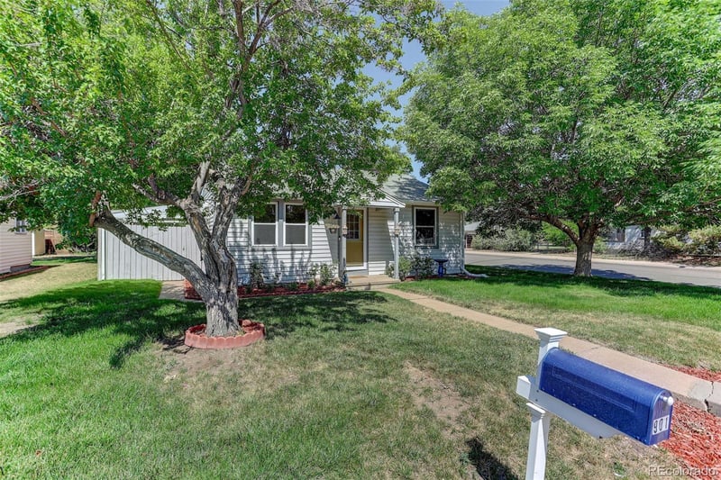 901 Locust St, Denver, CO 80224