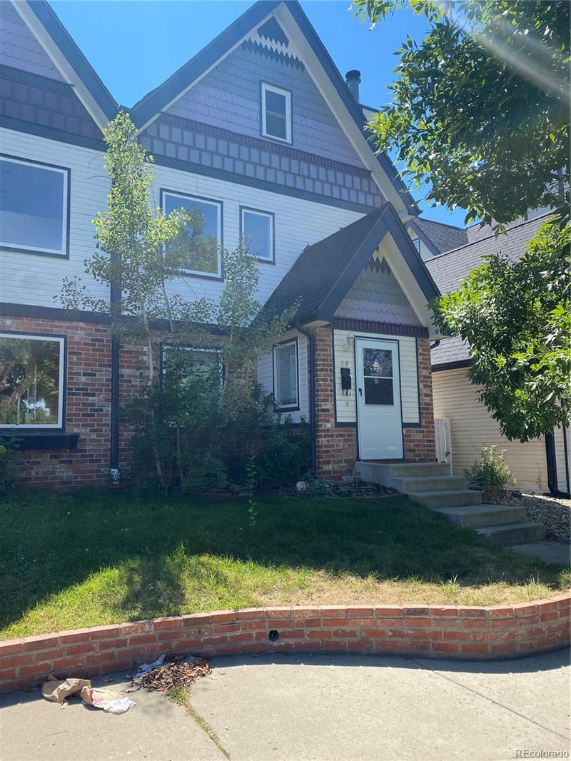 64 Irvington Pl, Denver, CO 80223