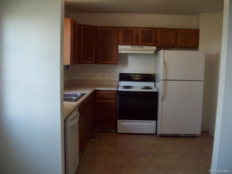 18922 16th Ave, Aurora, CO 80011