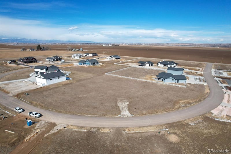 9411 Meadow Farms Dr, Milliken, CO 80543