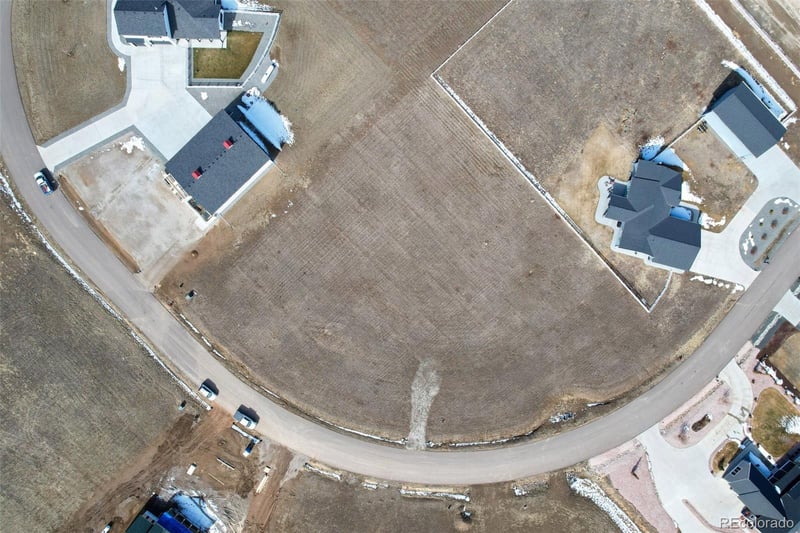 9411 Meadow Farms Dr, Milliken, CO 80543