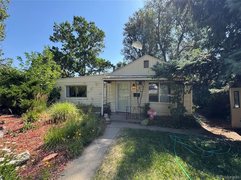 800 Stuart St, Denver, CO 80204