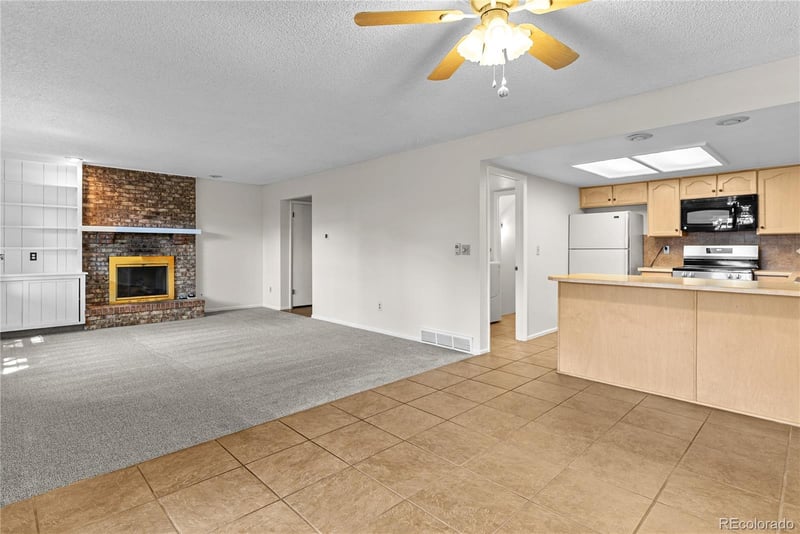 13952 E Arizona Ave, Aurora, CO 80012