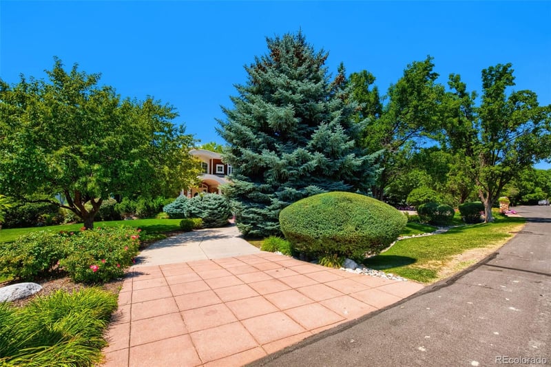 7 Waterside Ter, Greenwood Village, CO 80113