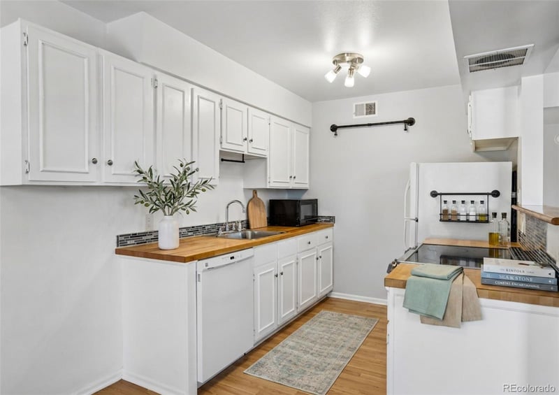 3141 Tamarac Dr #301F, Denver, CO 80231