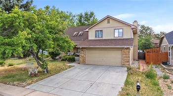 2131 S Newark Way, Aurora, CO 80014