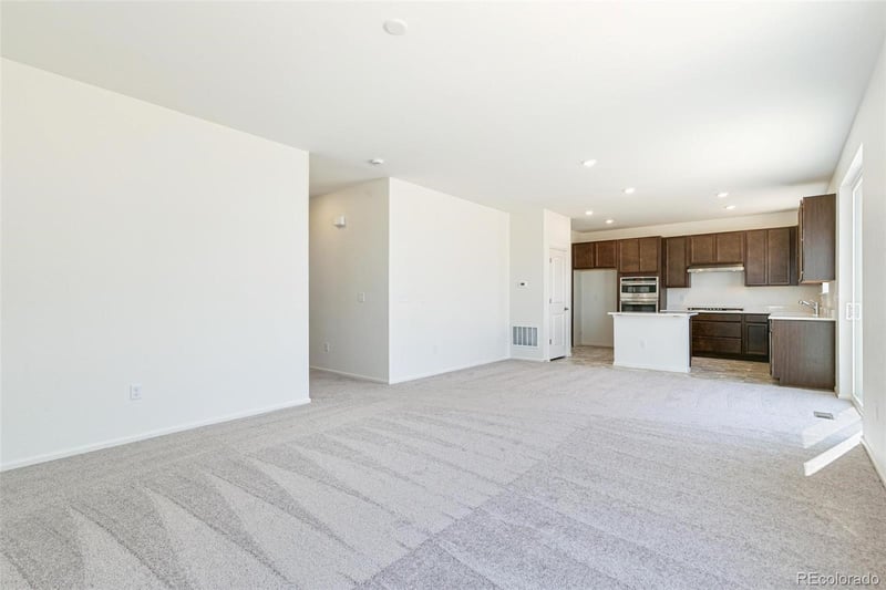 20474 E 57th Ave, Aurora, CO 80019