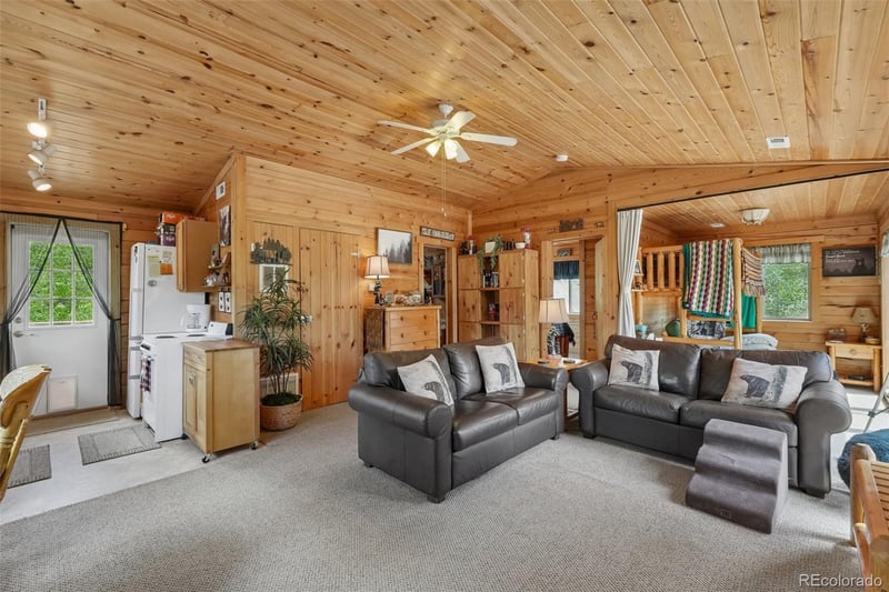 1600 Swiggler Rd, Jefferson, CO 80456
