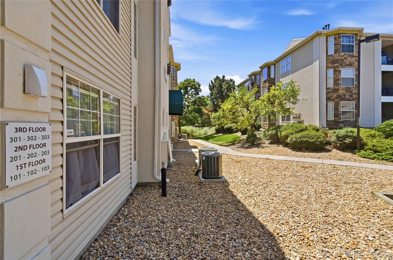 12118 Dorado Pl #103, Littleton, CO 80127