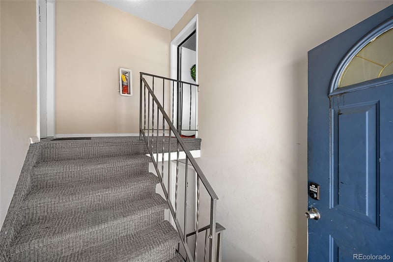 340 Gahart Dr, Colorado Springs, CO 80916