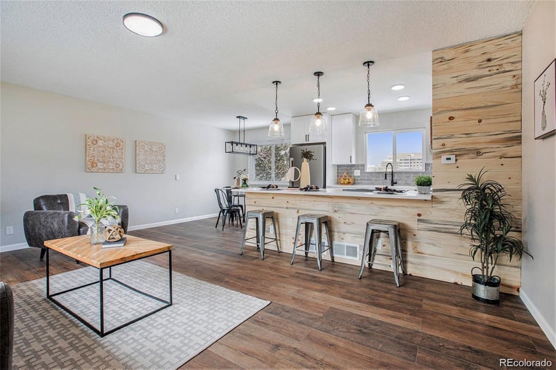8369 Briarwood Ave, Englewood, CO 80112