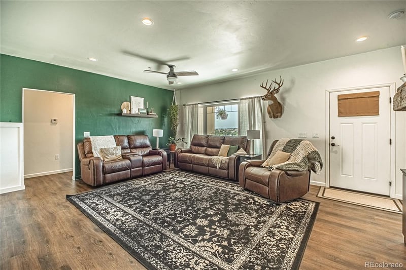 585 Twin Pines Ave, Rockvale, CO 81244