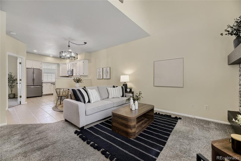 2902 W Long Cir #B, Littleton, CO 80120