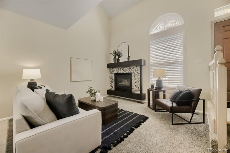 2902 W Long Cir #B, Littleton, CO 80120