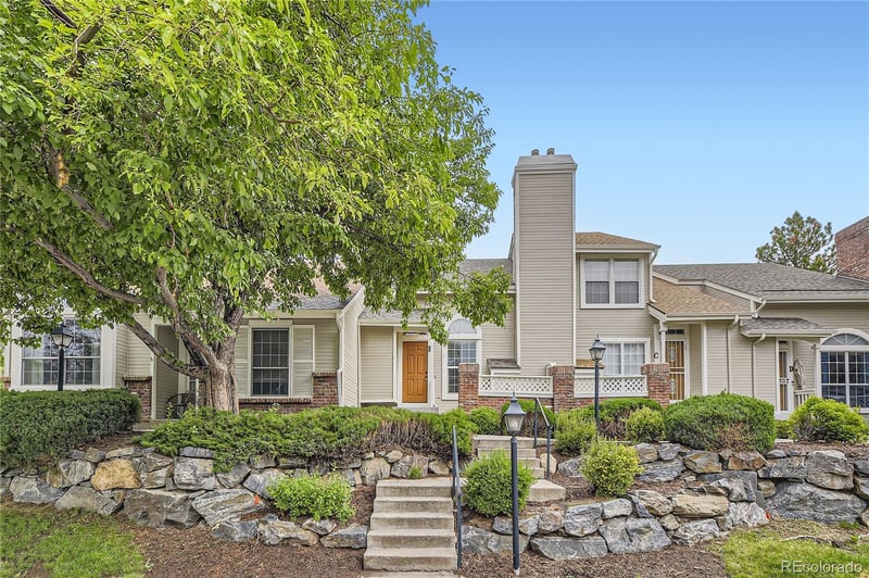 2902 W Long Cir #B, Littleton, CO 80120