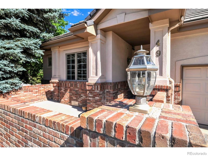 49 Coral Pl, Greenwood Village, CO 80111