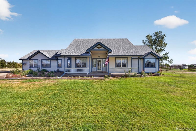 52731 19th Ave, Strasburg, CO 80136
