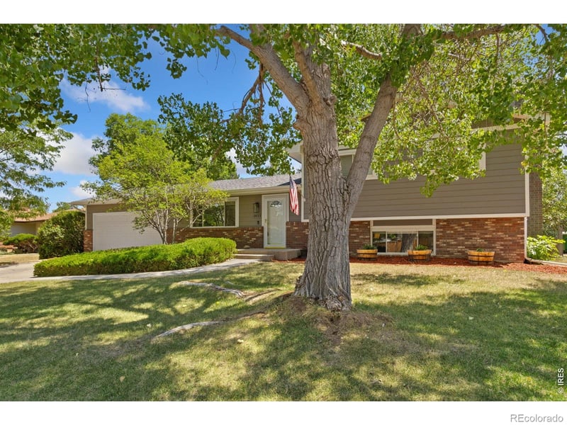 1833 Manchester Dr, Fort Collins, CO 80526