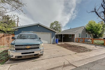 705 Newark St, Aurora, CO 80010