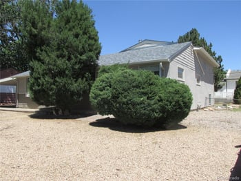 1620 Zuni Rd, Pueblo, CO 81001