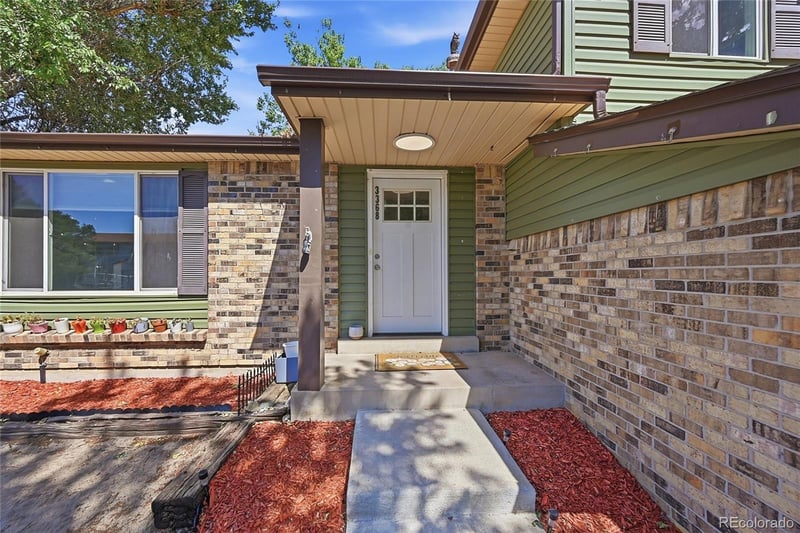 3368 S Elkhart St, Aurora, CO 80014