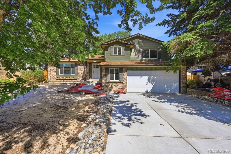 3368 S Elkhart St, Aurora, CO 80014