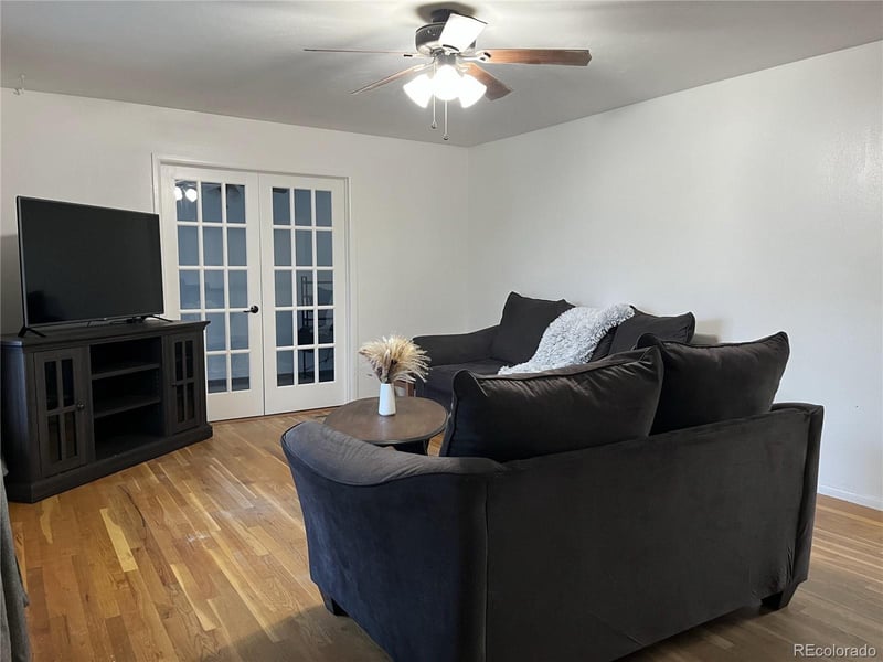 905 Hallam Ave, Colorado Springs, CO 80911