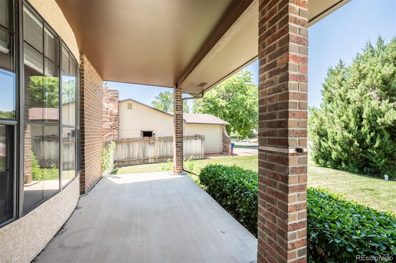 4 Yarrow Ct, Pueblo, CO 81001