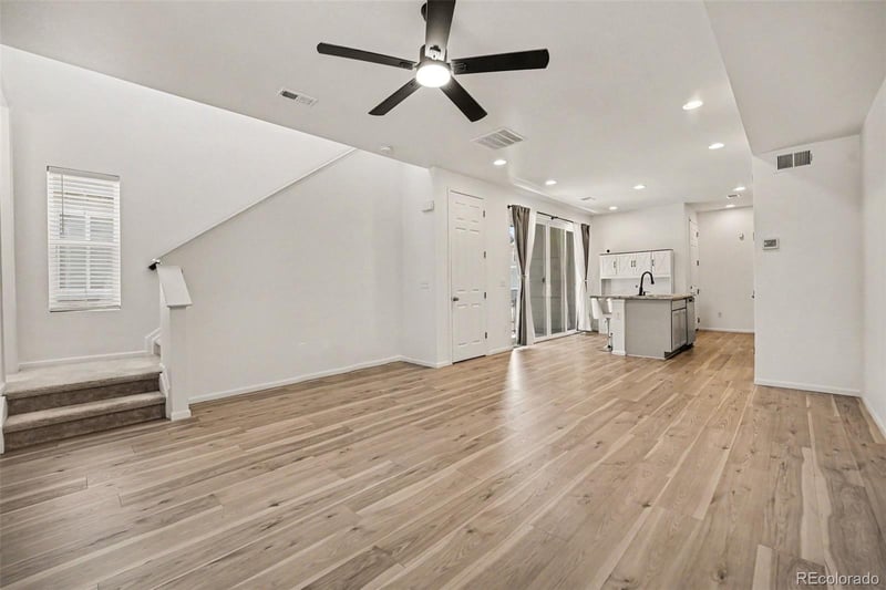23527 E 5th Pl, Aurora, CO 80018