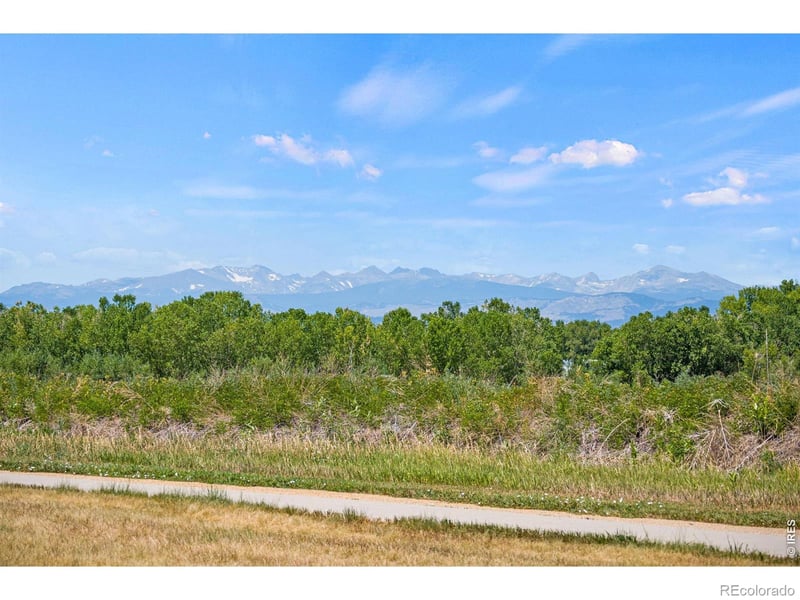 665 Dakota Ct, Erie, CO 80516