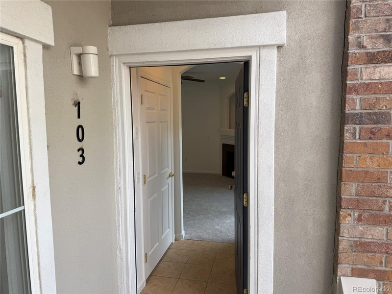 1821 Dunkirk St #103, Aurora, CO 80017