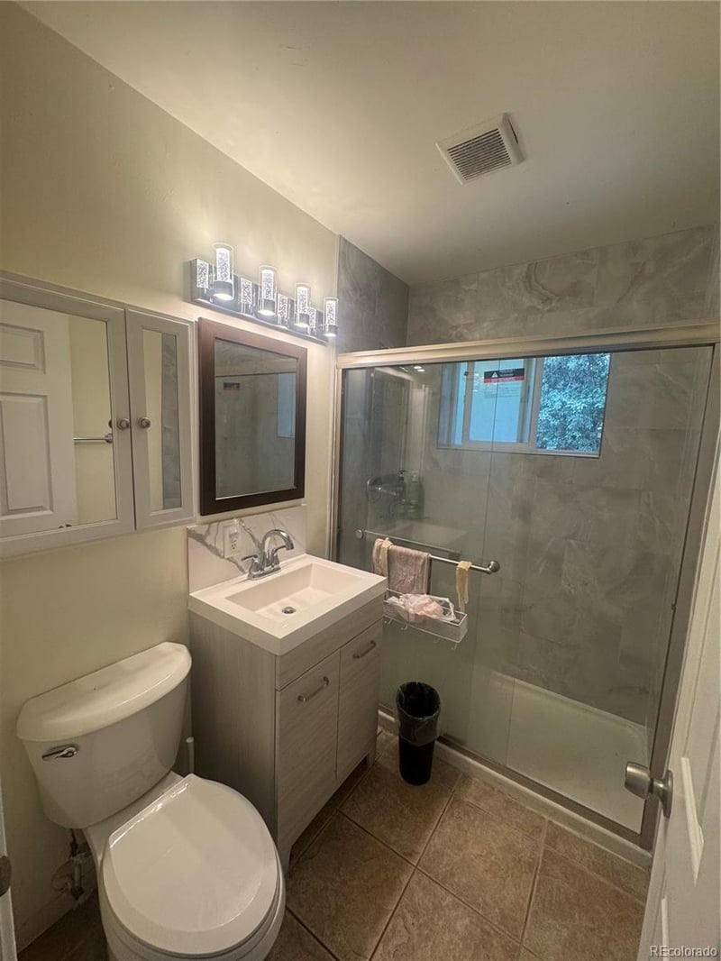 8905 Bayaud Ave, Denver, CO 80226