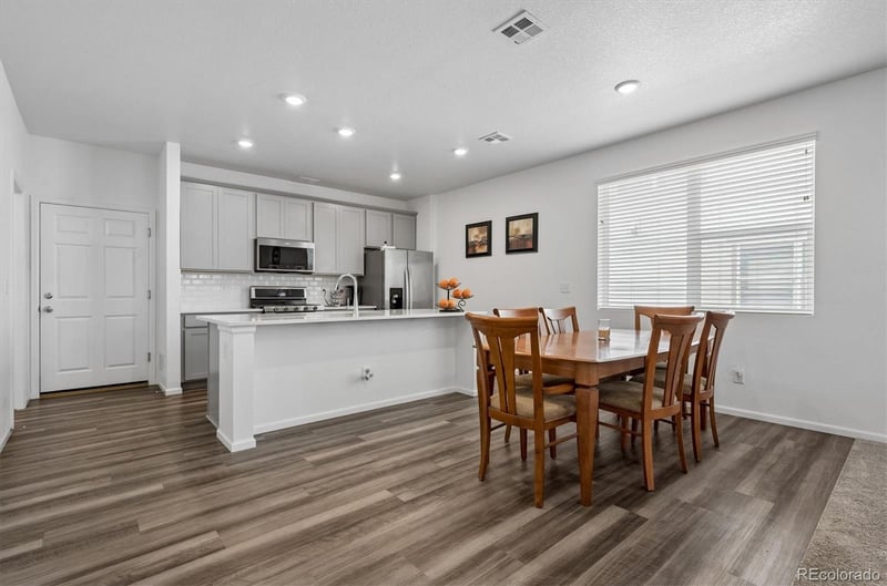 21052 60th Ave, Aurora, CO 80019