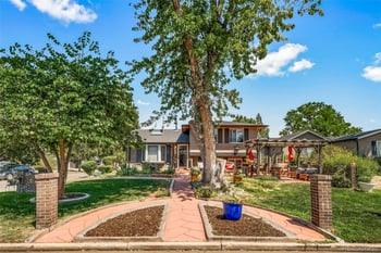 1590 Roslyn St, Denver, CO 80220