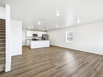 21229 E 65th Ave, Aurora, CO 80019
