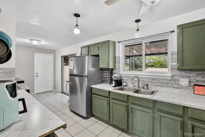 9334 Bellaire St, Thornton, CO 80229