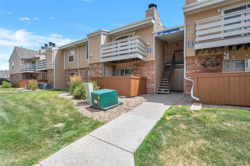 3330 S Ammons St #10-103, Lakewood, CO 80227