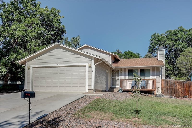 16085 E Oxford Dr, Aurora, CO 80013